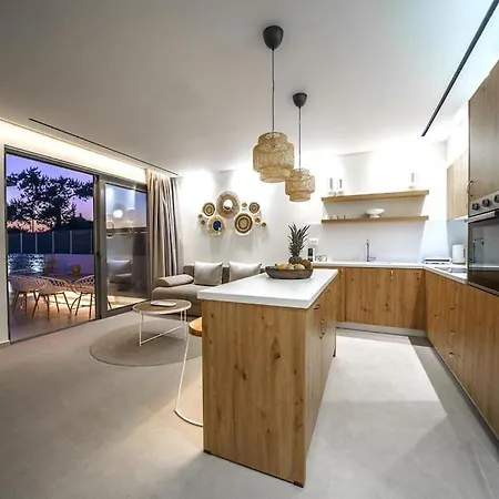 Elaia Luxury Villa *